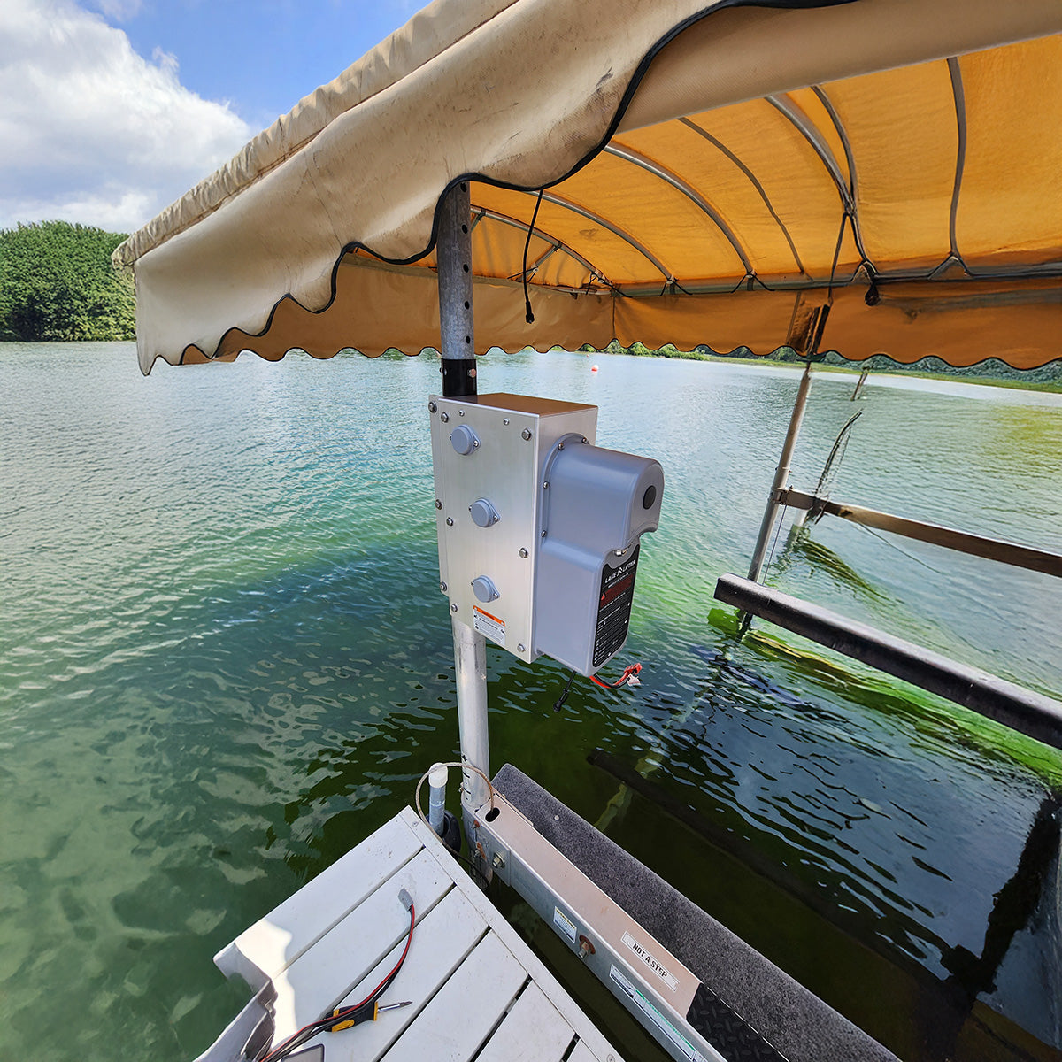 AC Integrated Boat Lift Wireless Direct Drive Motor & Winch Box