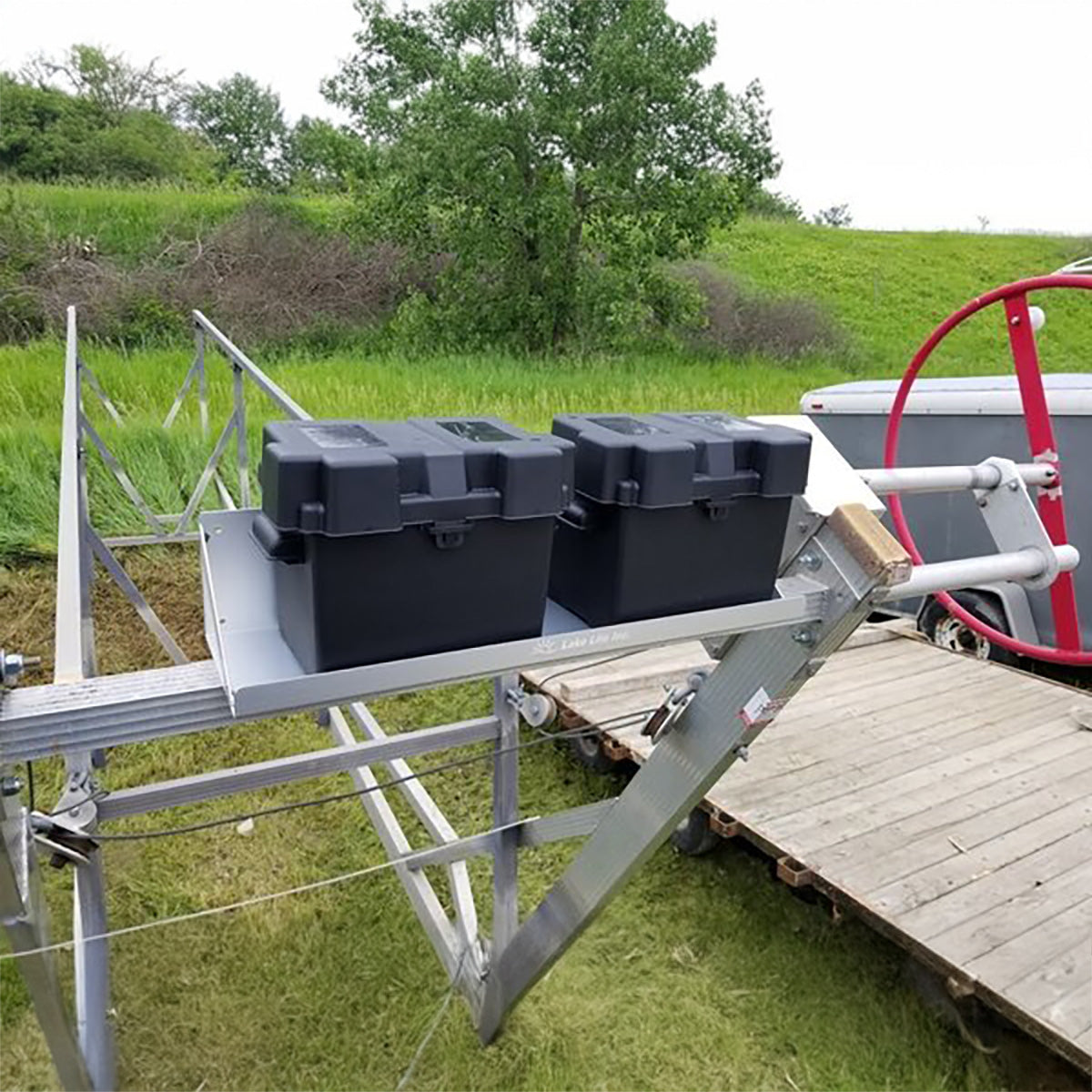 DUAL Boat Lift Battery Tray - Cantilever Arm