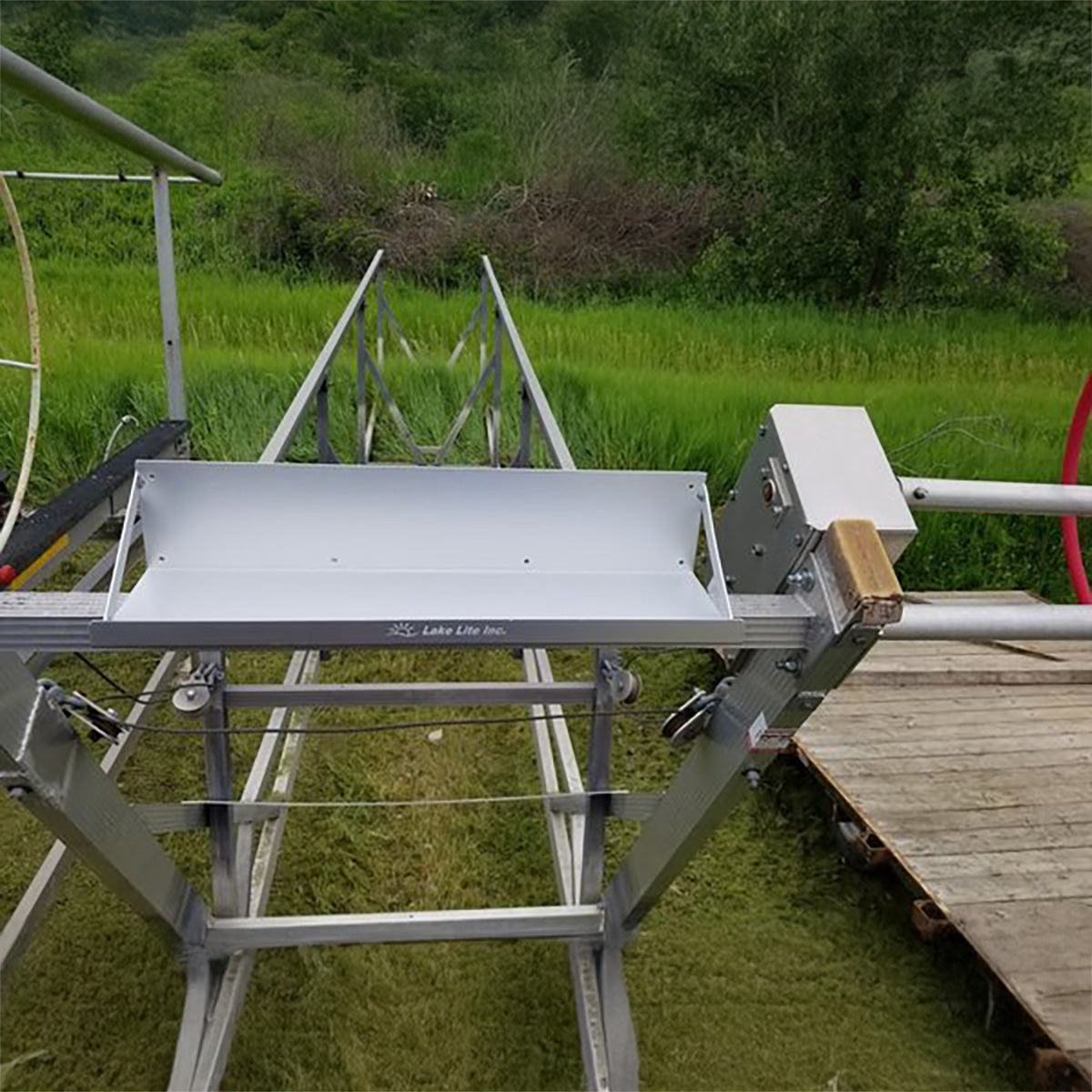 DUAL Boat Lift Battery Tray - Cantilever Arm