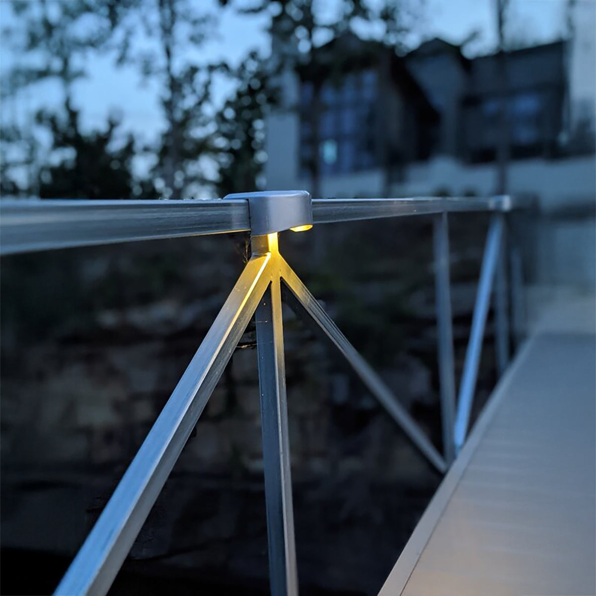 Solar Rail Light - 3 Color LED Switchable