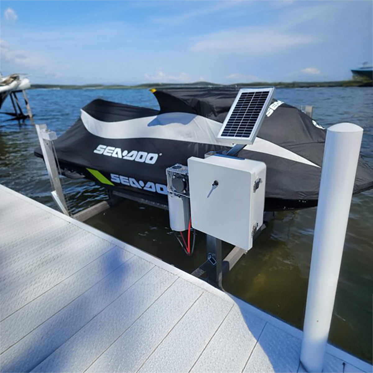 DC - Lake Lifter Direct Drive PWC Integrated Winch + Solar Charging Box Kit