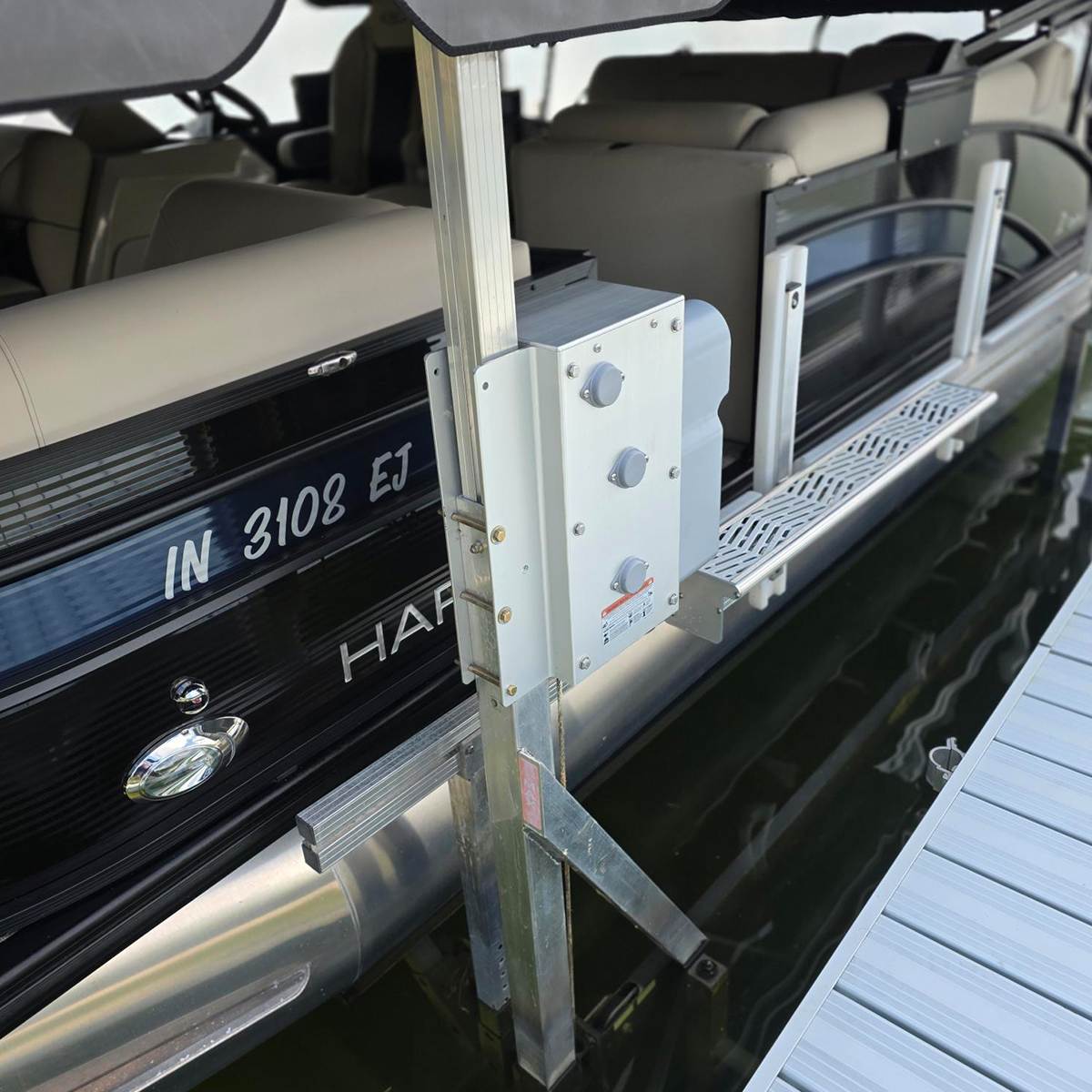 DC Integrated Boat Lift Wireless Direct Drive Motor & 6k Winch Box