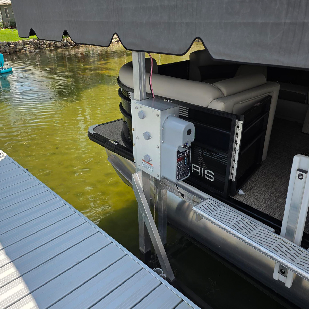 AC Integrated Boat Lift Wireless Direct Drive Motor & 10k Winch Box