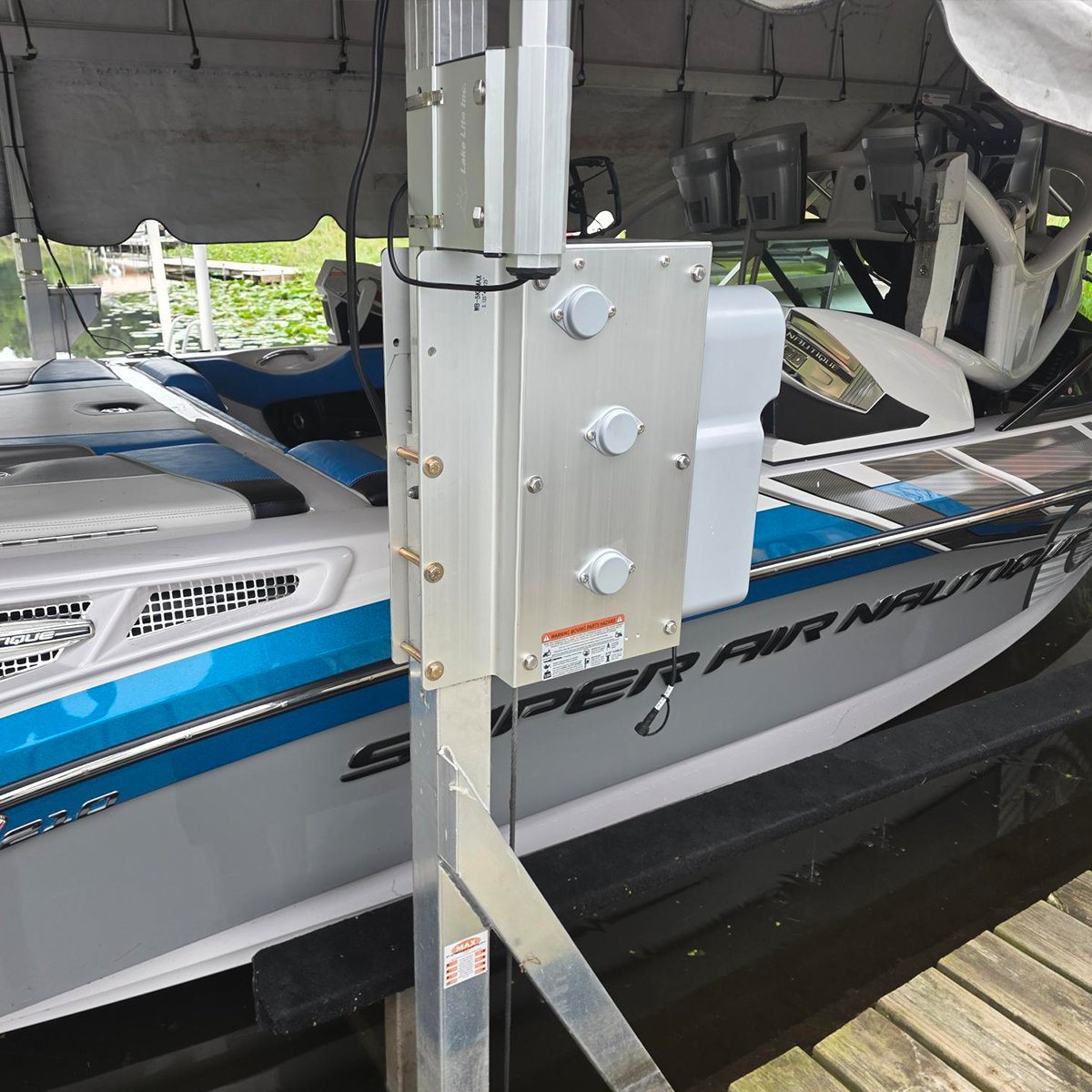 AC Integrated Boat Lift Wireless Direct Drive Motor & 6k Winch Box