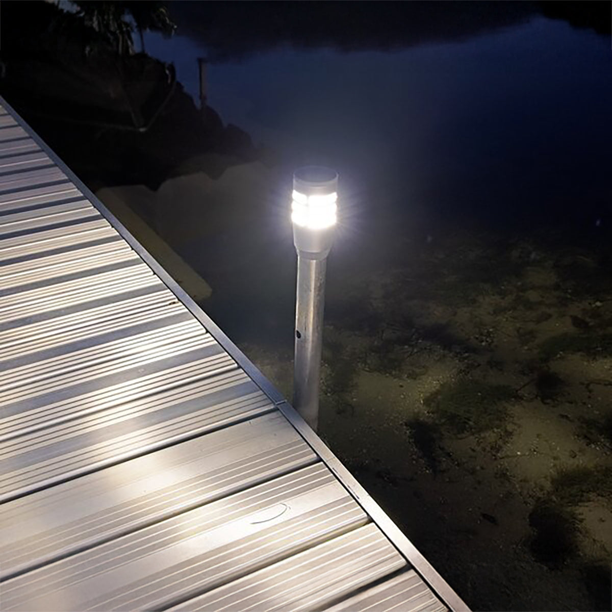 Solar Dock Post Light Aluminum